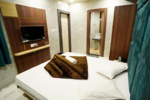 Hotel New Sundaram 150 Mtrs from Dargah