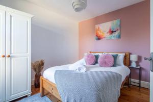 Stylish 3-Bed Home in the Heart of the Cambridge