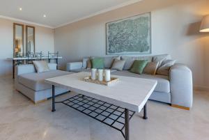 Sea view apartment El Paraiso Estepona