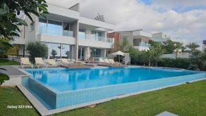 Beachfront Luxury Villa Tranquility