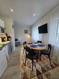 Yksiö kahdelle hengelle keskellä Lahtea