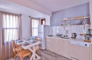 LavantaKaş 2 50 mt to Long Bazaar in Kas Square