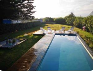 Proche des plages, piscine extérieure