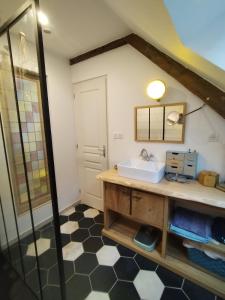 Appartement cœur de ville, studio artistique