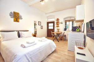 Corfu Casino Studio in the heart of town