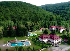 Bogolvar Retreat Resort