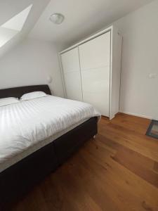 SISSI Apartment Banovci