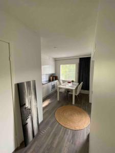 Modern apartment- great equipment - Smart TV -Fast Wifi, Close to the center