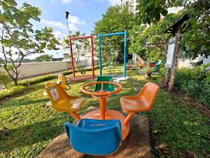 Strategic 2BR Gading MOI Apt with Wi-Fi, Pool & Gym by 2ndHome