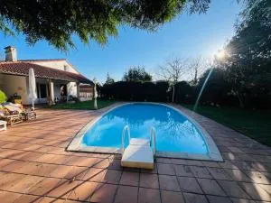 Casa en el campo con piscina - Cornanda