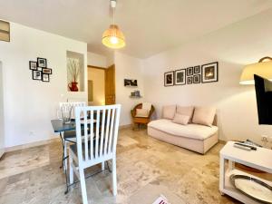 Appartements Lou Maestoso - Cosy, Campagne, CLIM, 2 personnes : photos des chambres