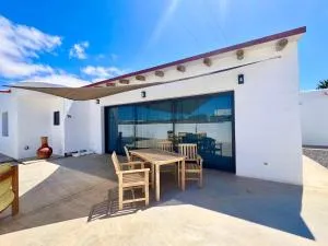 Villa Miguel Ángel, BBQ relax in Villaverde - Villaverde