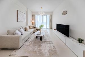 Brand new 1BD apartment in Canal Front Residence