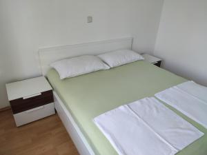 Apartment with private garden and the terrace EV station available