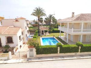 Casa a 85 metros playa 158 m dorm WIFI AA