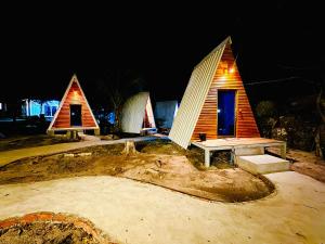 Romny cozy bay Resort