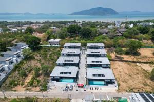 Innovative 4BR Villa Sunset Garden 1 with Oxygen Pool