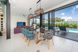 Innovative 4BR Villa Sunset Garden 1 with Oxygen Pool