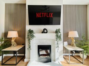 Spacious, Contemporary 2-bed House - Hosted by Hutch Lifestyle