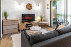 Le Pied Dans Leau - Calm - Sun - Seaside - Hipprodrome - Racetracks