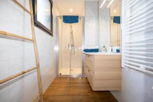 Appartements L-escapade dauphinoise, gite 2 chambres avec terrasse et clim : photos des chambres