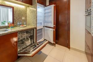 Exquisite living I skyline view