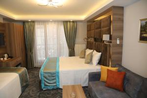 Grand Kavi Hotel