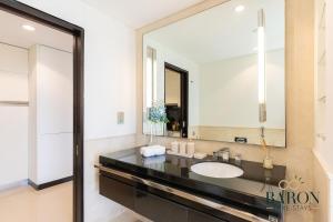 Splendid Studio JW Marriott Marina