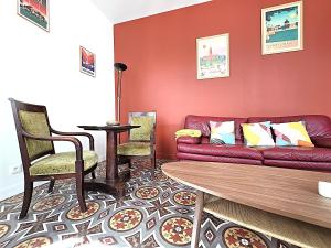 Maisons de vacances Belle Villa au coeur du frontonnais - Coeur de village - Piscine, jardin et terrasses prives - Climatisation - 8 personnes - 5 lits : photos des chambres