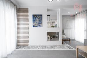 Pendente, Nilie Hospitality MGMT