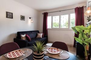 Appartements Les Sorbiers - CENTRE VILLE - Spacieux & Climatisation : photos des chambres