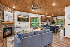 Royal Pool Retreat #392