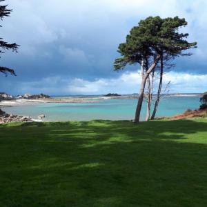 Maisons de vacances Maisonnette 4 personnes - 300m de la plage : Appartement