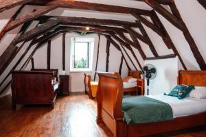 Maisons de vacances Villa -Le Roc- pour 11, jardin et piscine : photos des chambres
