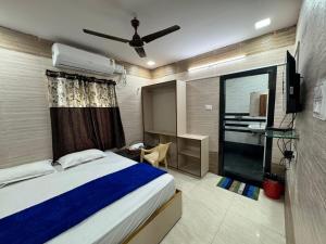 HOTEL VALLABHA RESiDENCY