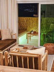 Tanger Boulevard - Stylish & Elegant Apartment with Sea View - Amazing Location!