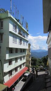 KG Tusheta - 200 mtrs from MG Marg