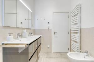 Manatee - Modern & Luxurious villa