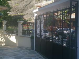 Къща Томови