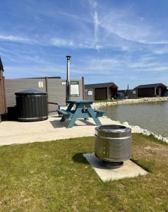 Lakeside Fishing Retreats