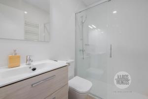 Descanso con parking para 4, vive la Latina