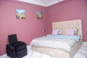 Franco joy AIR B&B - Pokuase