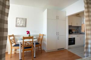 Strandhotel-Heiligenhafen-Wohnung-211-luette-Jolle-Typ-III