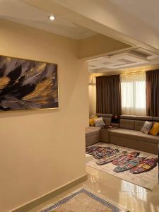 شقه مفروشه كامله