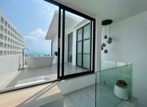 The Blue Lion Villa Samui