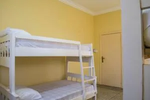 Brannic Hostel - Oyibi