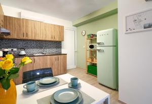 Beach Walk - Central, Cool, Cute, Convenient