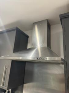 Stylish Apartment Next To Reading Station