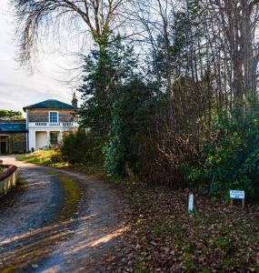 East Wing Apartment in Elgin