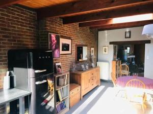 Family home in Thon, garden and terrace 100 m²